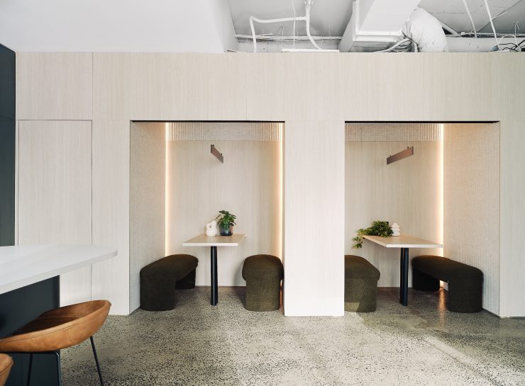 L16, 350 Queen St Carousel 1